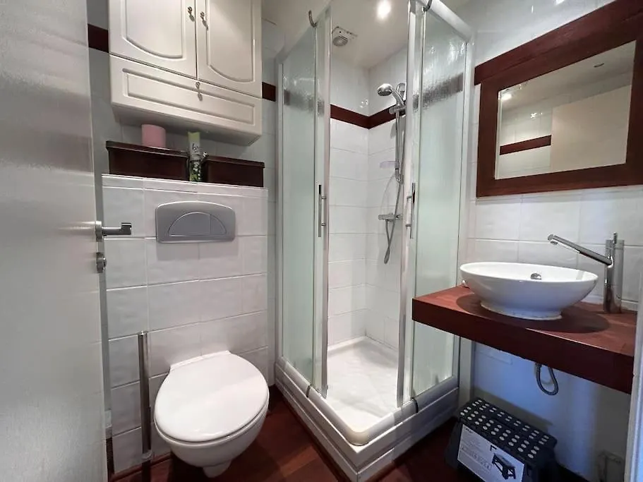 Studio Golfe-Juan Piscine Plage Privee Tennis Apartment
